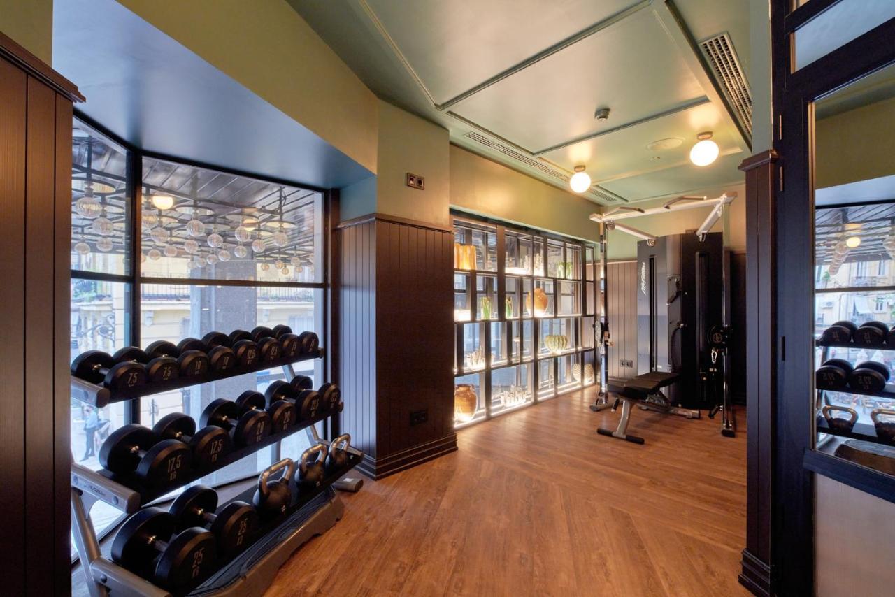 아이레 호텔 아스토리아 팰리스 발렌시아 외부 사진 The gym at the hotel