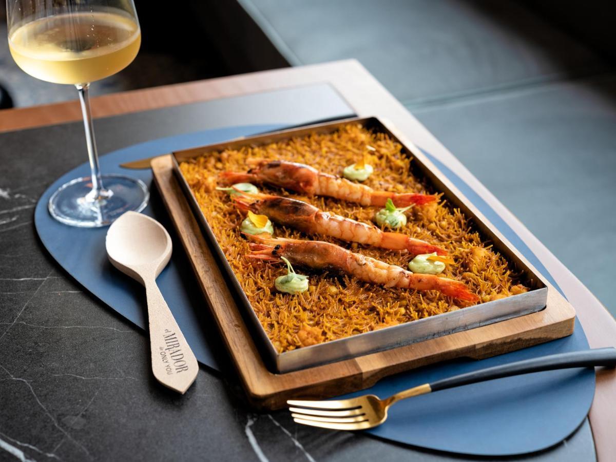 아이레 호텔 아스토리아 팰리스 발렌시아 외부 사진 A prawn biryani