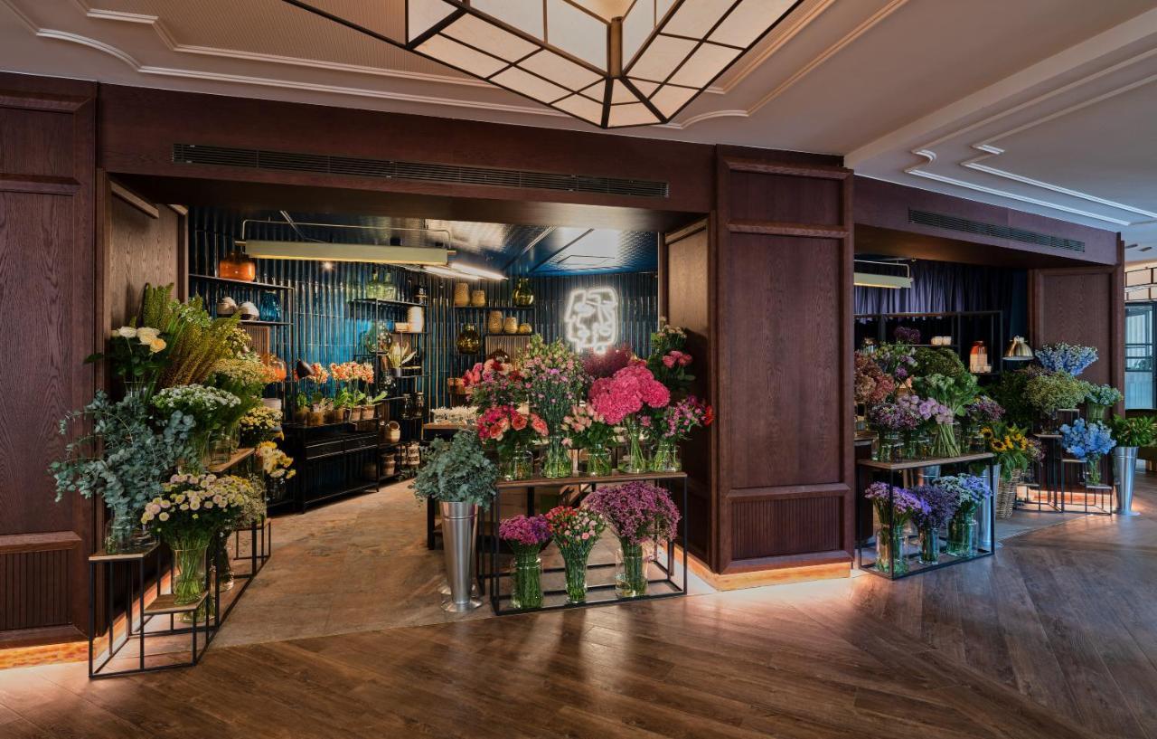 아이레 호텔 아스토리아 팰리스 발렌시아 외부 사진 The Flower Bar at The St. Regis Mumbai