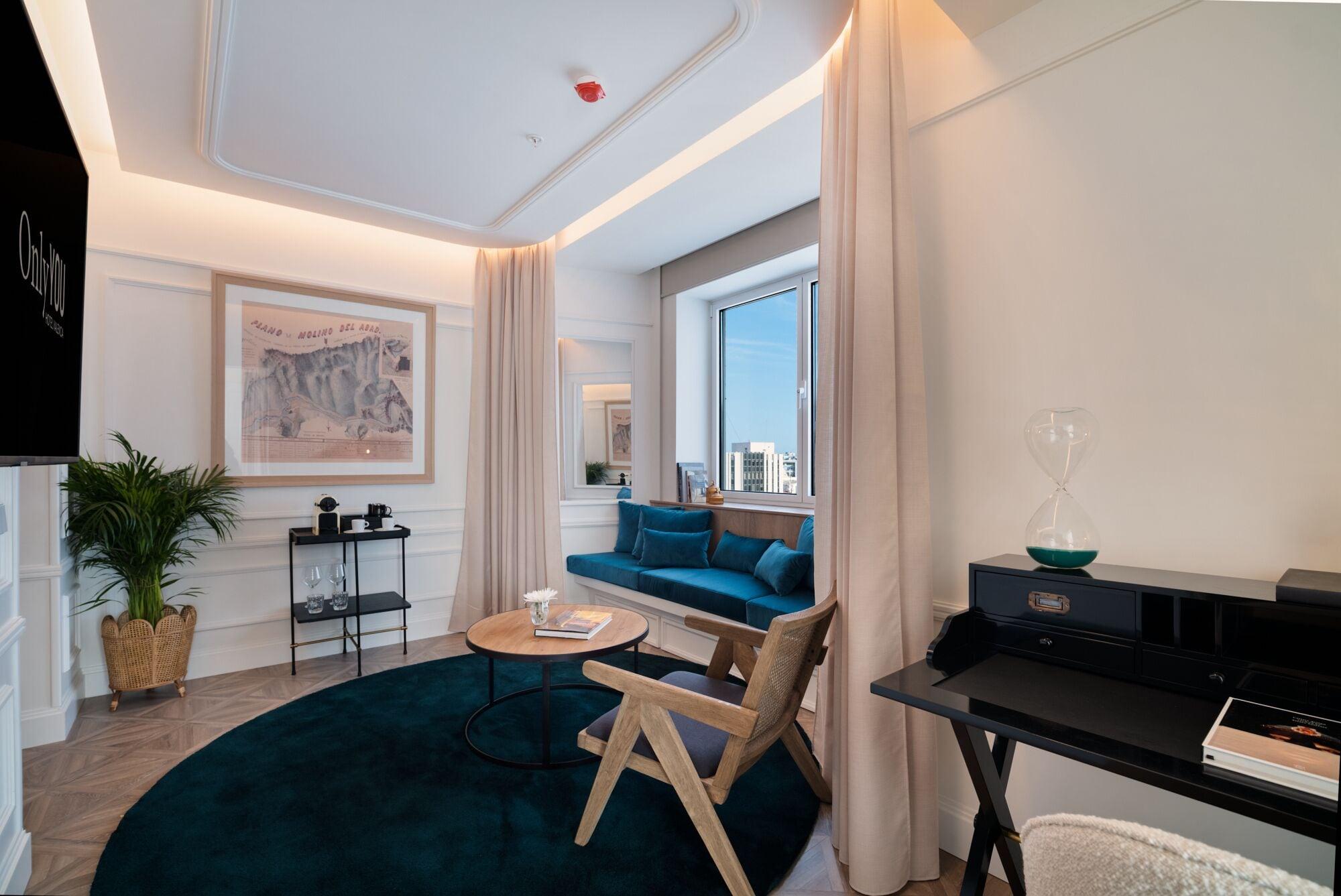 아이레 호텔 아스토리아 팰리스 발렌시아 외부 사진 A suite at the hotel