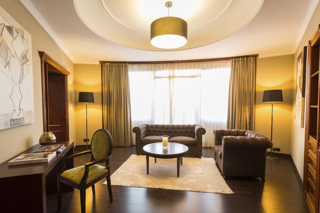 아이레 호텔 아스토리아 팰리스 발렌시아 외부 사진 Suite at the Grand Hotel